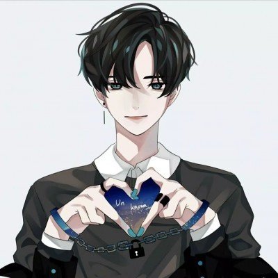 男子正常停车被人贴黑胶布